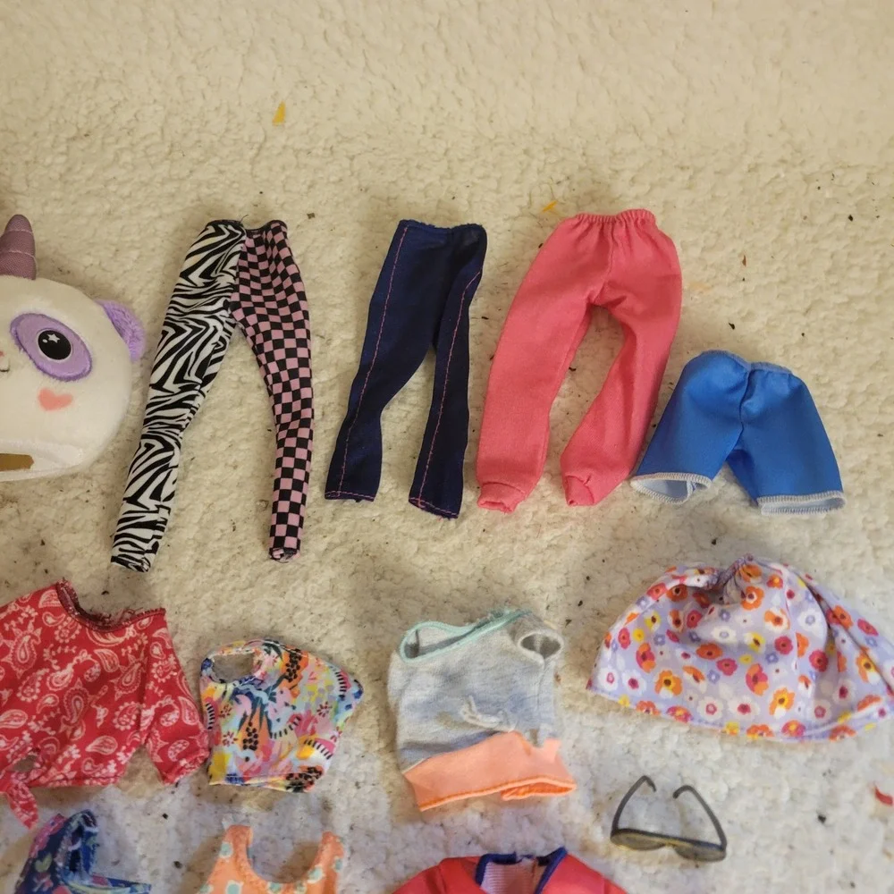 Barbie Fashion Doll Clothes Lot 18pc Roxy Swimsuit Panda Reveal Multi Excellent